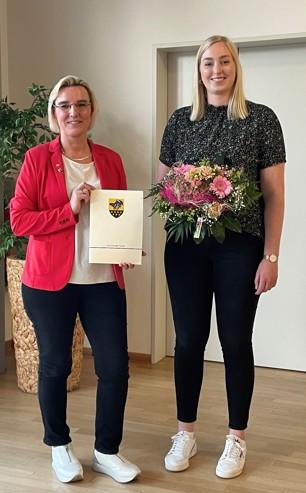 Ernennung Lara Berens zur Standesbeamtin